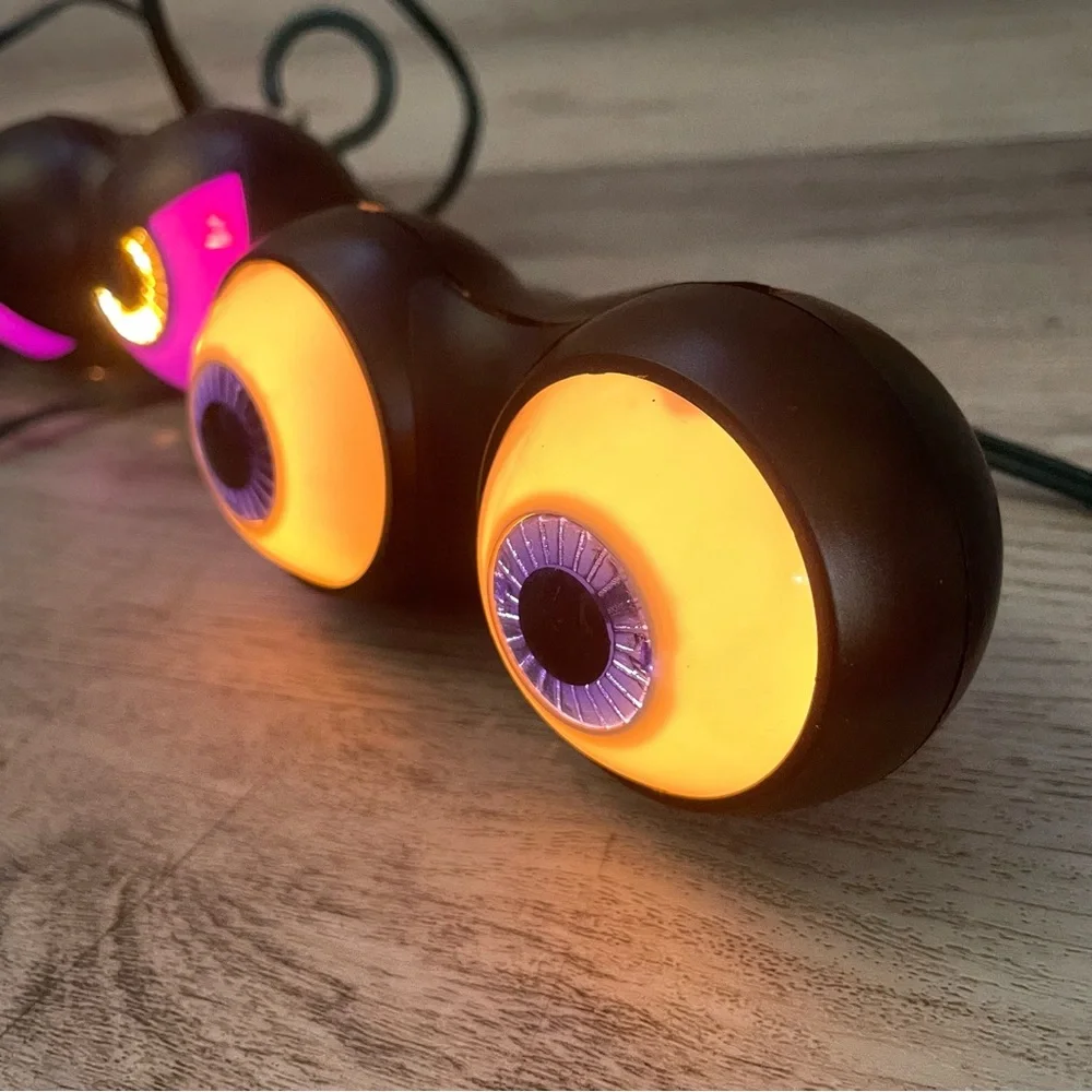 2 Halloween Light-Up Eyeball String Lights – Spooky Novelty Décor Tested / Works